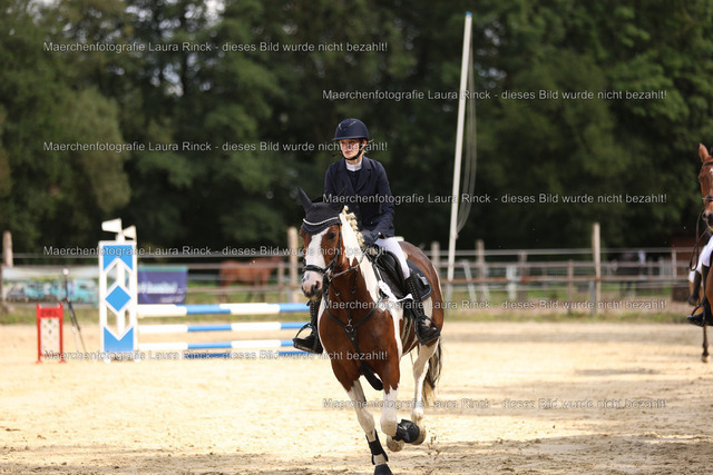 HG9A4465 | laurarinckfotografie - Realisiert mit Pictrs.com
