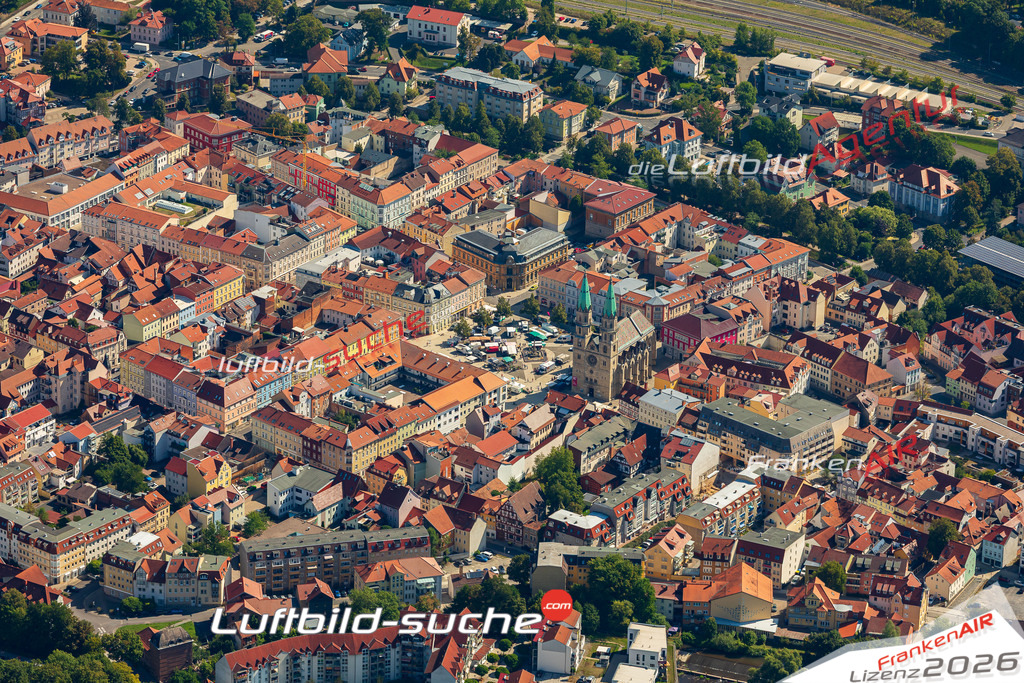 Luftbild der Stadt Meiningen - Die Luftaufnahme wurde 2025 vom UL-Flugzeug heraus erstellt ( keine Drohne ) - Hochauflösende Luftaufnahme - für professionelle Ausdrucke geeignet. Die Geschenkidee !Hier alle&nbsp;Infos zur Lizenzierung der LuftaufnahmeWir fliegen auch dieses Jahr wieder in Ihre Region um Luftbilder zu erstellen.- Luftbild anfragen