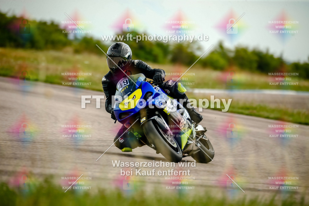 Chambley Juli-2209 | Hier findet Ihr Bilder von Touristenfahrten auf der Nürburgring Nordschleife oder von anderen Veranstaltungen die ich besucht habe. Viel Spass beim Durch Schauen 