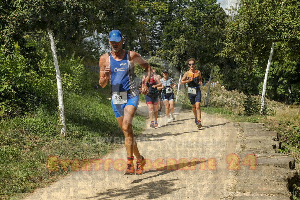 250824_1339_EX1_3119 | Sportfotografie im Rhein-Sieg Kreis, Köln, Bonn, NRW, Rheinland Pfalz, Hessen, etc. Unser Tätigkeitsfeld umfasst den Laufsport vom Volkslauf über den Marathon, Duathlon, Triathon bis zum Ultralauf wie Kölnpfad Ultra oder Schindertrail.