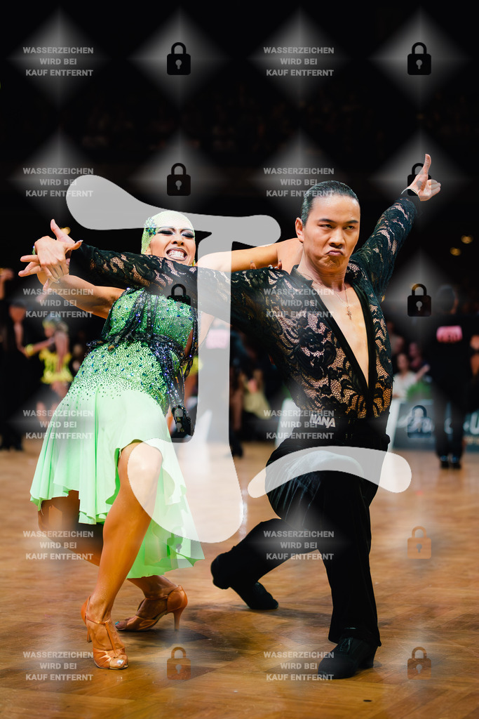 GOC 2025 - WDSF GrandSlam Latin 19th (141) Haobin Gao _ Jingqian Jiao (China)-2025-08-23-3894 | Webshop for digital downloads and prints of dance sport, event & show photographer Julian Link - Realisiert mit Pictrs.com