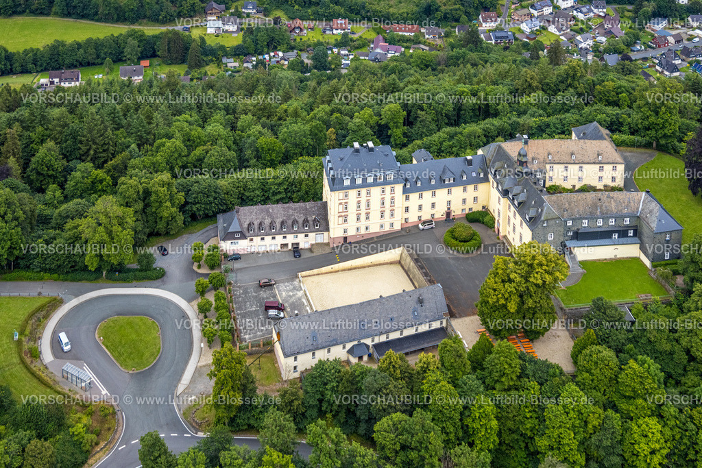 BadLaasphe240709381 | Luftbild, Schloß Wittgenstein im Wald, Wittgenstein-Kunst, Bad Laasphe, Wittgensteiner Land, Nordrhein-Westfalen, Deutschland