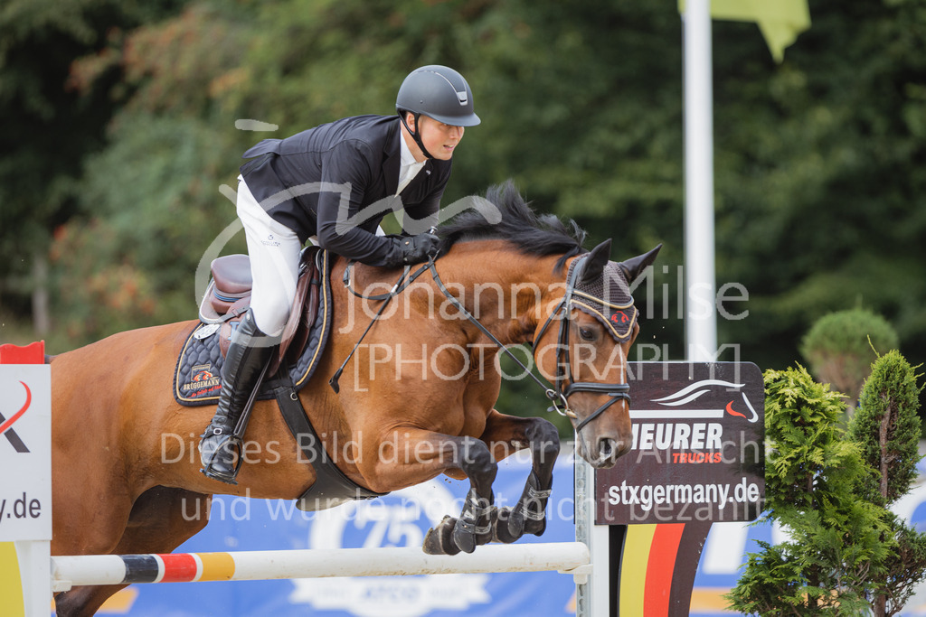 220729_BHO_GT_M2-Spr_1-231 | Deine schönsten Turniermomente als professionelle Fotos! Entdecke hochwertige Pferdesport-Fotografie im Online-Shop. Jetzt Fotos finden & bestellen!