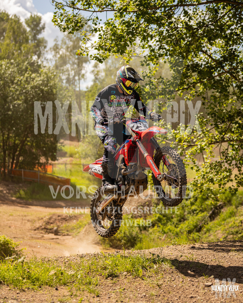 866A1039 | mxndyyvipix