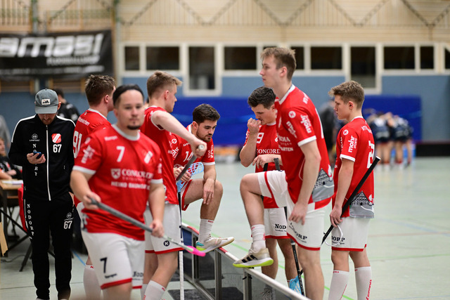 Floorball I Herren I Saison 2024-2025 I 2. FBL Herren Nord-West I 12. Spieltag I MTV Mittelnkirchen - SSF Dragons Bonn II I 036535 | Der Sportfotograf. - Realisiert mit Pictrs.com