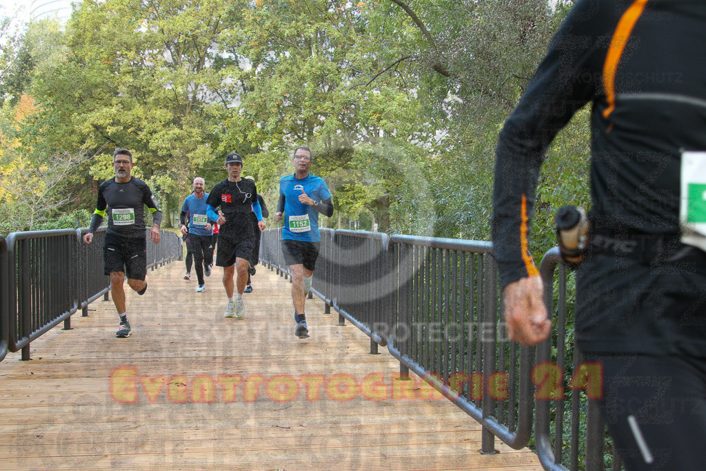 231015_1011_EV4_0933 | Sportfotografie im Rhein-Sieg Kreis, Köln, Bonn, NRW, Rheinland Pfalz, Hessen, etc. Unser Tätigkeitsfeld umfasst den Laufsport vom Volkslauf über den Marathon, Duathlon, Triathon bis zum Ultralauf wie Kölnpfad Ultra oder Schindertrail.
