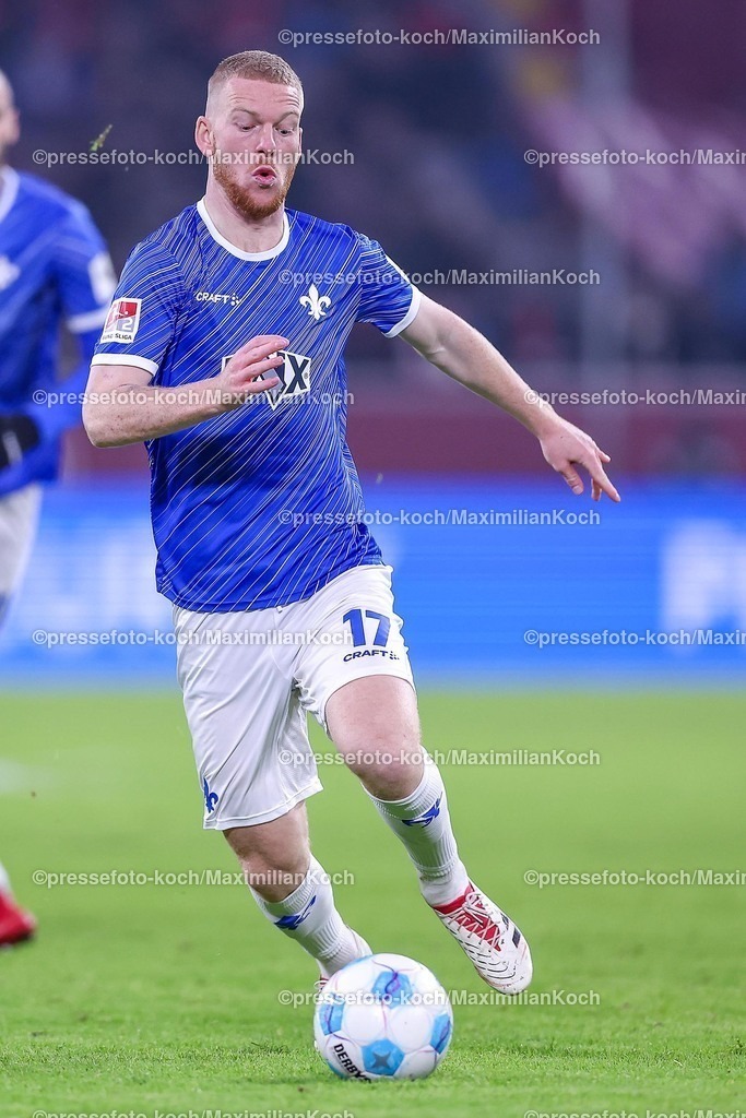 Due17012502122 | 17.01.2025, Fußball, Fortuna Düsseldorf - SV Darmstadt 98, 2.. Fußball Bundesliga, 18. Spieltag, Merkur Spiel-Arena, Saison 2024 2025: Kai Klefisch (SV Darmstadt #17)DFB regulations prohibit any use of photographs as image sequences and or quasi-video.