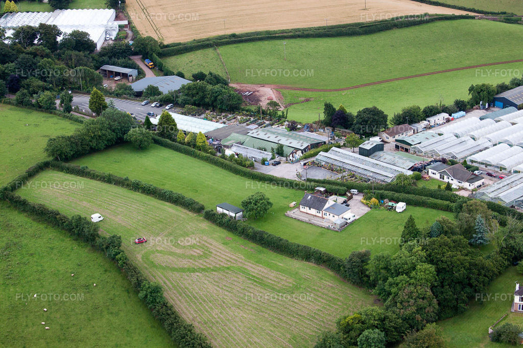 Aerial view: View of the town in Marldon in the state England, Great Britain. – Photo: IMG_19497.jpg taken on 07/20/2009 by Werner Riehm/FLY-FOTO.com – Resolution of the original: 4752 x 3168 px