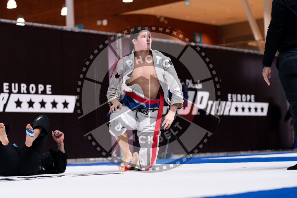 20241013PBB2080 | Athletes compete during the AJP Tour Europe Continental Jiu-Jitsu Amateurs & Masters Championship on October 13, 2024 in Almere near Amsterdam, Netherlands. © Chiara Dazi / photoblackbelt