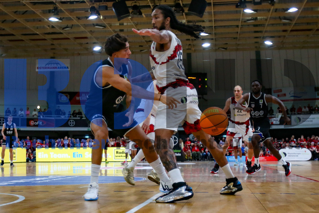 SES_LEVWOL20250525-49 | bond - Realisiert mit Pictrs.com