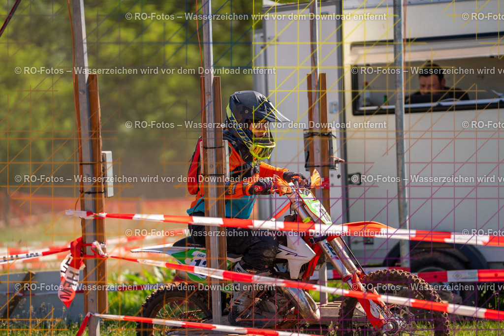 Wolfshausen 1 Lauf -964 | Sportfotografie von RO-Fotos: Motorsport, Motocross, Enduro, Laufveranstaltungen und Triathlon. Professionelle Fotos von Sportlern und Events. - Realisiert mit Pictrs.com