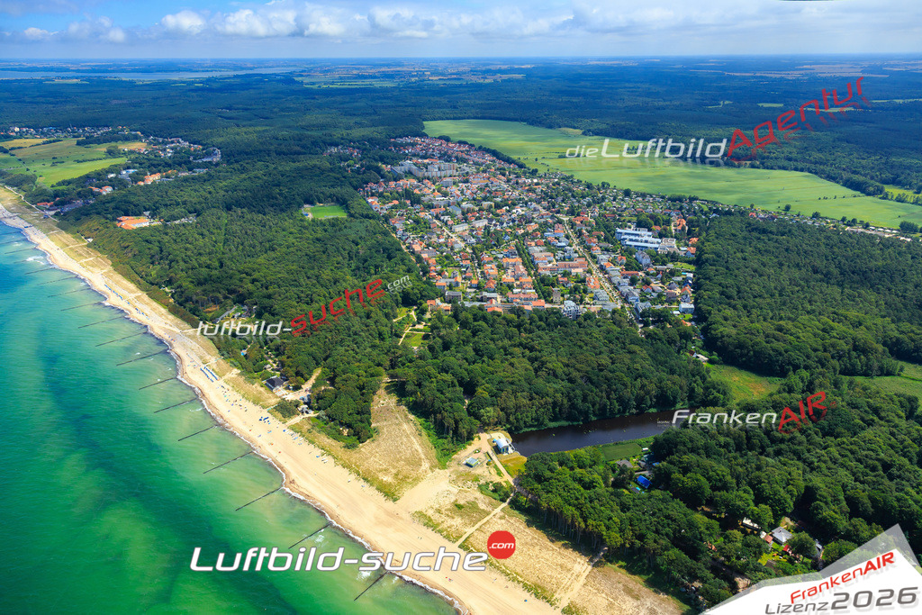Die Luftaufnahme der Stadt Graal Müritz wurde vom UL-Flugzeug heraus erstellt ( keine Drohne )- hohe Auflösung für beste Qualität