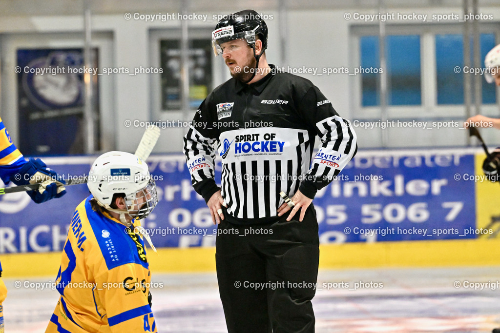 ESC Steindorf vs. EHC Althofen | Wucherer Gerald Referee, #47 Rainer Michael EHC Althofen, ESC Steindorf vs. EHC Althofen, ESC Steindorf vs. EHC Alhofen am 03.03.2024 in Steindorf (Ossiachersee Halle), Austria, (Photo by Bernd Stefan)