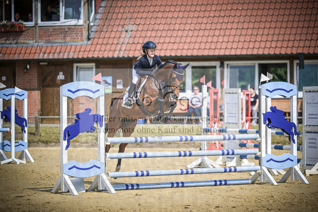 DOS_4927 | Entdecke hochwertige Reitturnierfotos von Foto Oger. Professionell, emotional und authentisch – jetzt Lieblingsmomente im Shop bestellen.Deutschlandweite Turnierfotografie. - Realisiert mit Pictrs.com