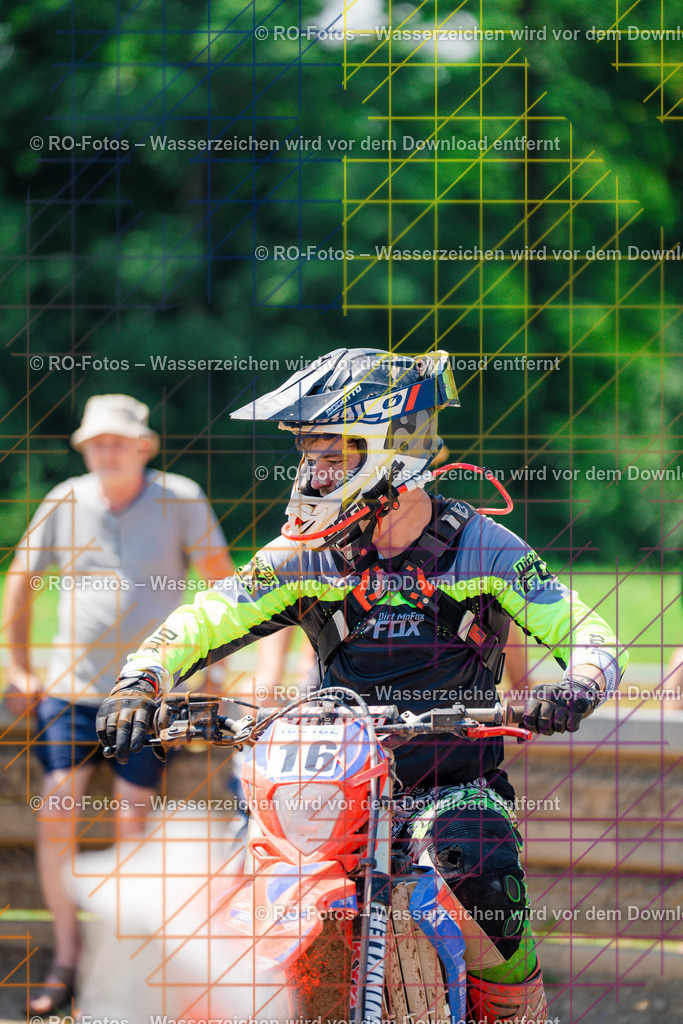 5 Lauf Schlüchtern IGE 2026-53 | Sportfotografie von RO-Fotos: Motorsport, Motocross, Enduro, Laufveranstaltungen und Triathlon. Professionelle Fotos von Sportlern und Events. - Realisiert mit Pictrs.com