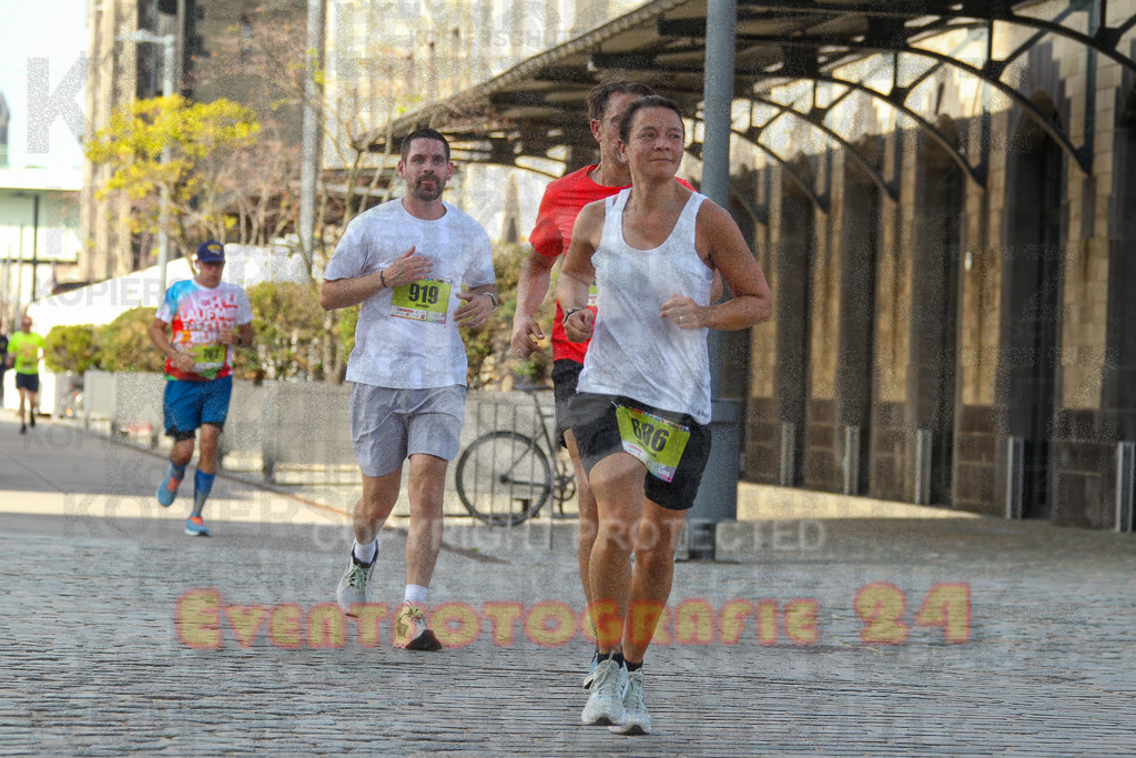 250920_1455_EV4_7594 | Sportfotografie im Rhein-Sieg Kreis, Köln, Bonn, NRW, Rheinland Pfalz, Hessen, etc. Unser Tätigkeitsfeld umfasst den Laufsport vom Volkslauf über den Marathon, Duathlon, Triathon bis zum Ultralauf wie Kölnpfad Ultra oder Schindertrail.