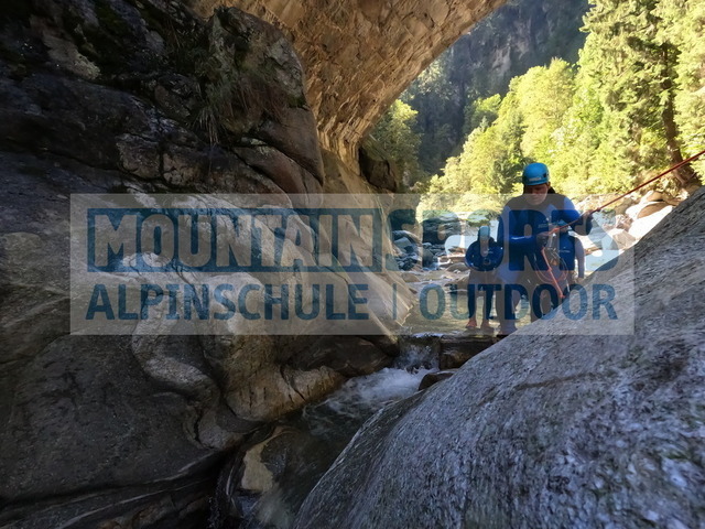 GOPR6599 | Bestelle die Bilder deines Berg- oder Wasser-Abenteuers mit Mountain Sports bequem von zu Hause aus direkt über unseren Online Fotoshop von pictrs.com. - Realisiert mit Pictrs.com