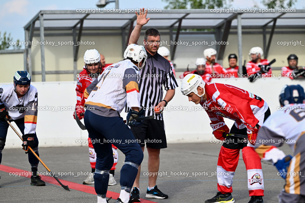VAS Ballhockey vs. HSC Eagles Poggersdorf | #17 Hobitsch Samuel, #11 Potocnik Luca, #18 Steinwender Oliver, Roland Altersberger Referee, VAS Ballhockey vs. HSC Eagles Poggersdorf, VAS Ballhockey vs. HSC Eagles Poggersdorf am 14.07.2024 in Villach (Alpen Arena ), Austria, (Photo by Bernd Stefan)