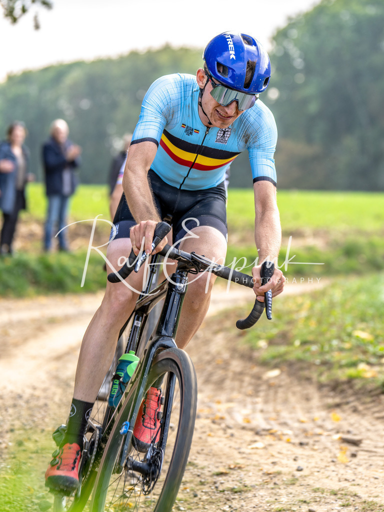 20251012_DSC03898 | Sportfotografie, Eventfotografie, Porträtfotografie, Radsport Fotograf, Triathlon Fotograf, Düsseldorf Fotograf, Köln Fotograf, Actionfotografie, Teamfotografie, Peoplefotografie, Business Portraits, Veranstaltungsfotografie, Reportagefotografie - Realisiert mit Pictrs.com