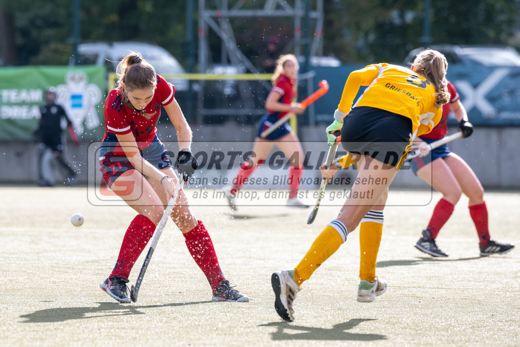 SFE_20231021_0108 | Deutsche Meisterschaft Weibliche U16 Halbfinale Düsseldorfer HC - Harvestehuder THC am 21.10.2023 in Köln (Düsseldorfer Hockeyclub 1905 e.V.), Photo: Stephan Fehrmann 2023 (Sports-Gallery)