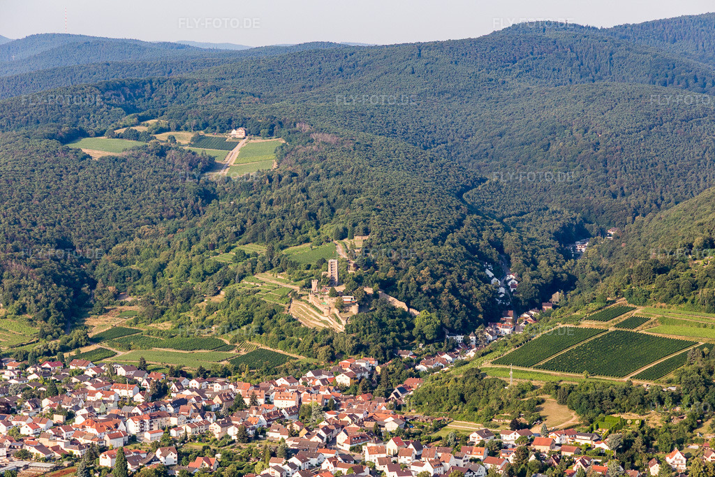 Luftbild: Ehemalige Burganlage Wachtenburg (Ruine 