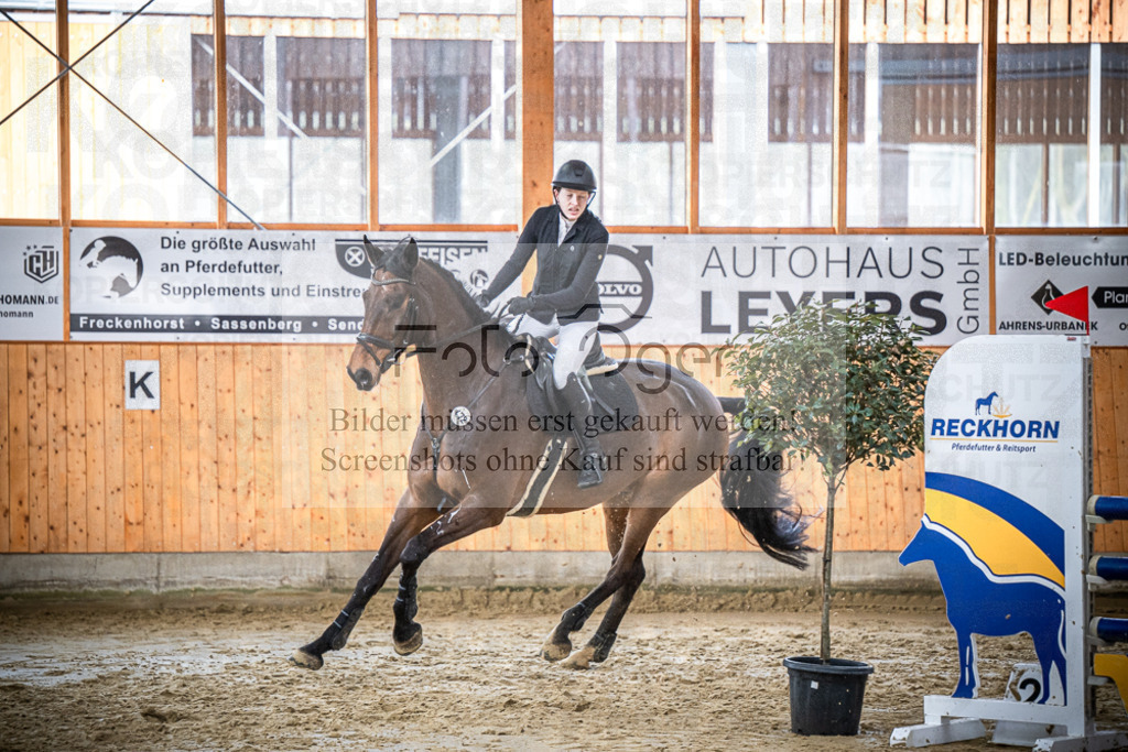 DOS_1299 | Entdecke hochwertige Reitturnierfotos von Foto Oger. Professionell, emotional und authentisch – jetzt Lieblingsmomente im Shop bestellen.Deutschlandweite Turnierfotografie. - Realisiert mit Pictrs.com