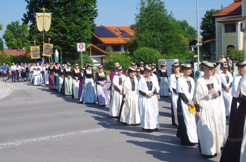 IMGP3327 | fotografiert von Axel PollmannLeonhardi Wallfahrt Benediktbeuern und Murnau, Fronleichnam, Fasching, Landschaft im Loisachtal und Benediktbeuern  - Realisiert mit Pictrs.com