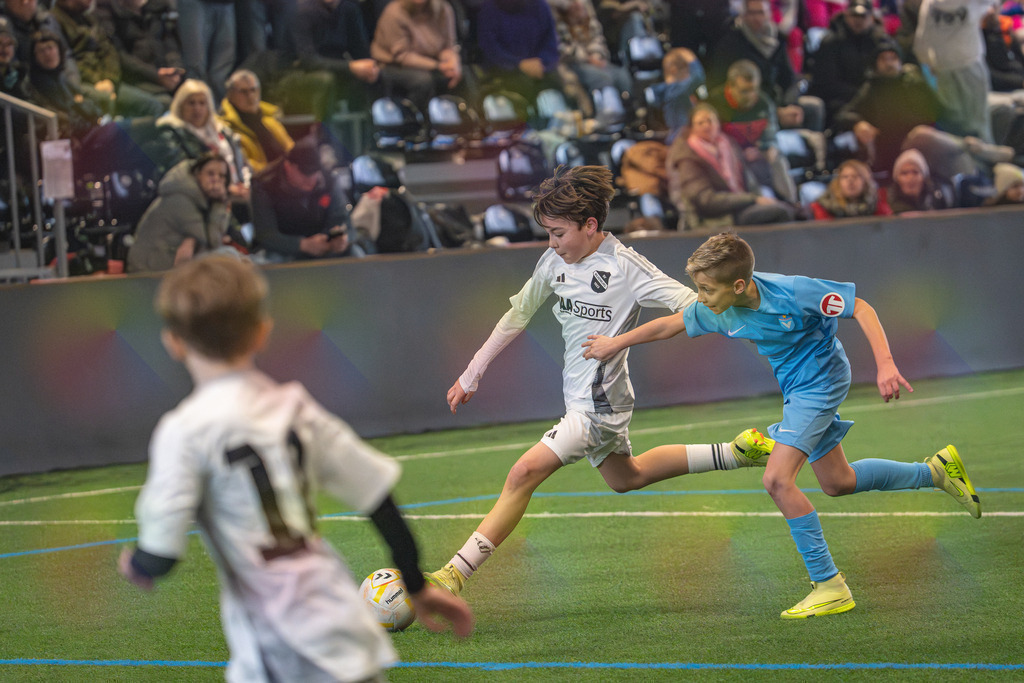 blr.pics-419 | Professionelle Fußball- und Sportfotografie. Spielbilder online ansehen und kaufen – Einzelbilder oder komplette Galerien in hoher Qualität. - Realisiert mit Pictrs.com