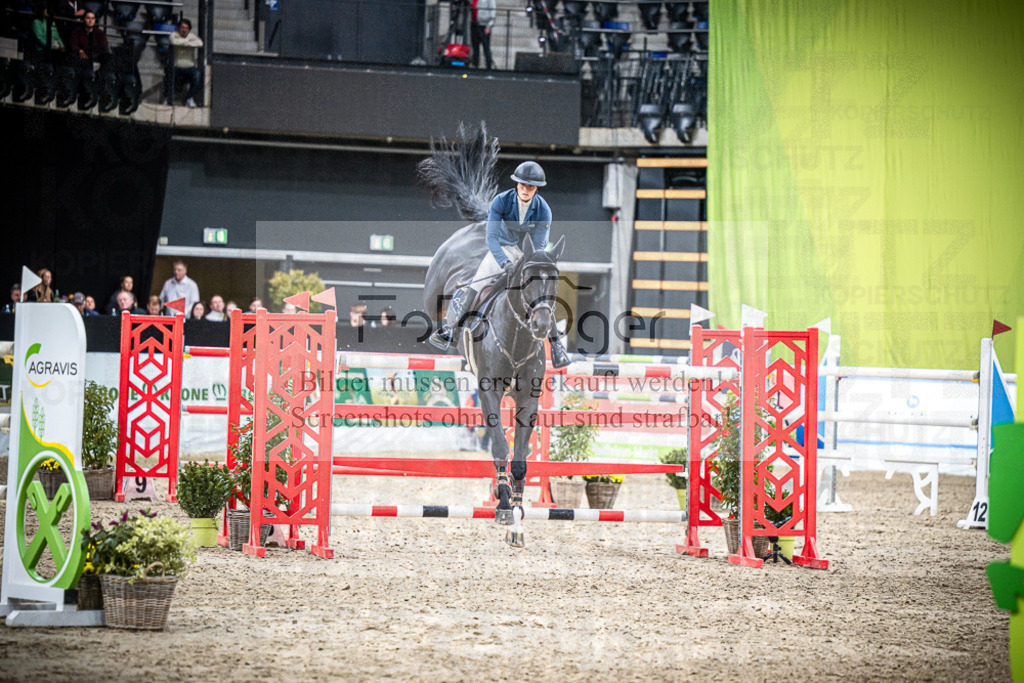 DOS_2358 | Entdecke hochwertige Reitturnierfotos von Foto Oger. Professionell, emotional und authentisch – jetzt Lieblingsmomente im Shop bestellen.Deutschlandweite Turnierfotografie. - Realisiert mit Pictrs.com