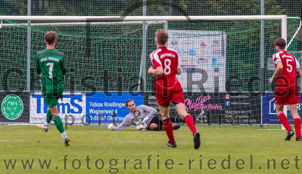 2023-08-06_011_SpVgg_Neuching_gegen_SG_Hoerlkofen-Woerth | Neuching, Deutschland, 06.08.2023:
Fußball, A-Klasse 2023 / 2024, 1. Spieltag, SpVgg Neuching gegen SG Hörlkofen/Wörth, Endergebnis: 0:0

Torwart Korbinian Becker (SG Hörlkofen/Wörth, #24)

Foto: Christian Riedel / fotografie-riedel.net