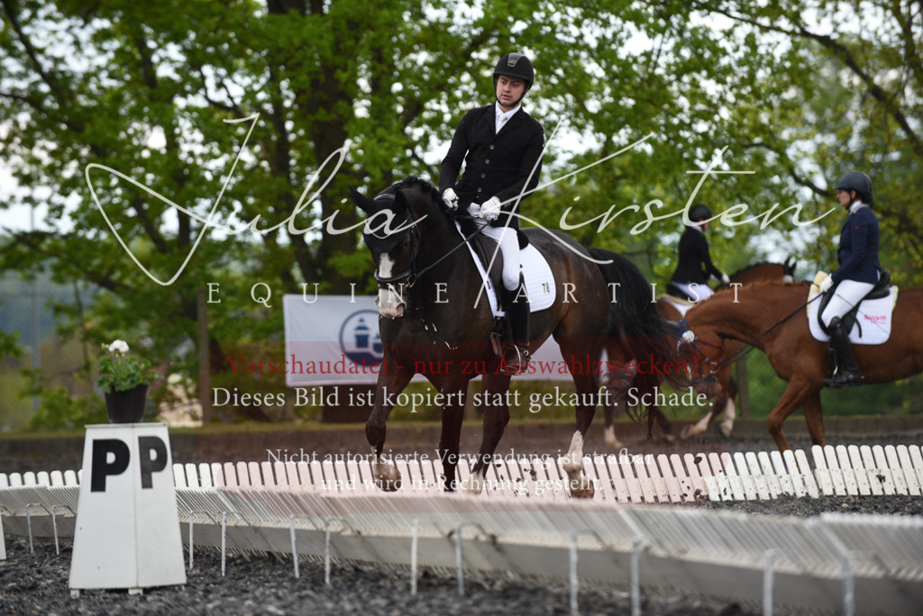 20230513_JK-Röhrsdorf-15-514 | Pferde- und Turnierfotografie in Westsachsen. Pferdeportraits, Auftragszeichnungen und intuitive Kunst.