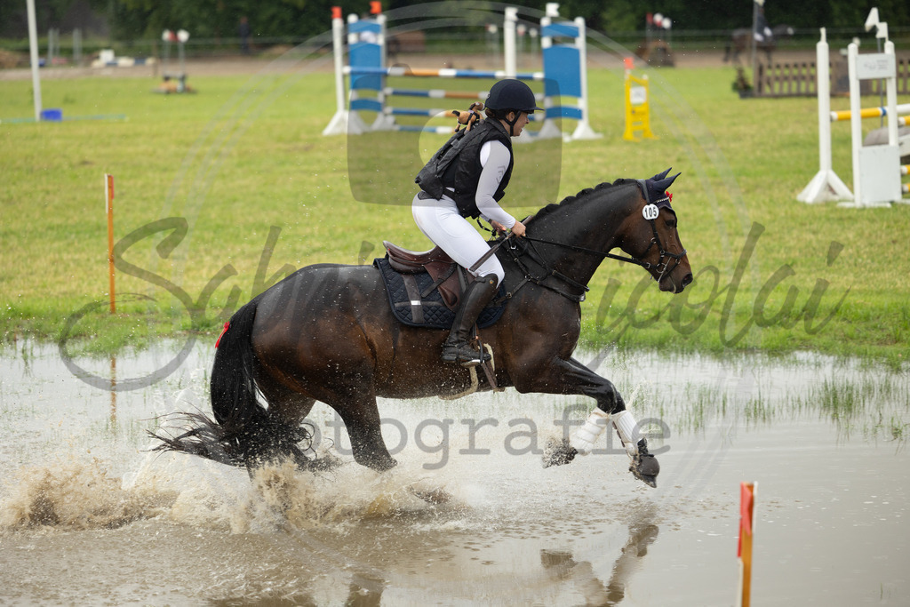 994A1847 | sabrinanicolaifotografie - Realisiert mit Pictrs.com