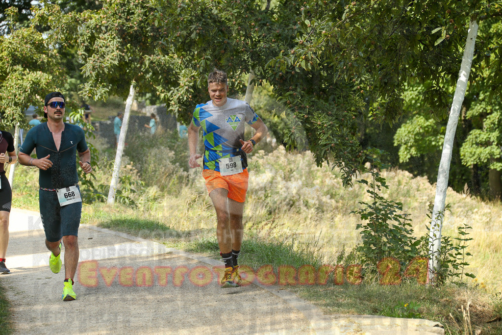 250824_1435_EX1_6745 | Sportfotografie im Rhein-Sieg Kreis, Köln, Bonn, NRW, Rheinland Pfalz, Hessen, etc. Unser Tätigkeitsfeld umfasst den Laufsport vom Volkslauf über den Marathon, Duathlon, Triathon bis zum Ultralauf wie Kölnpfad Ultra oder Schindertrail.