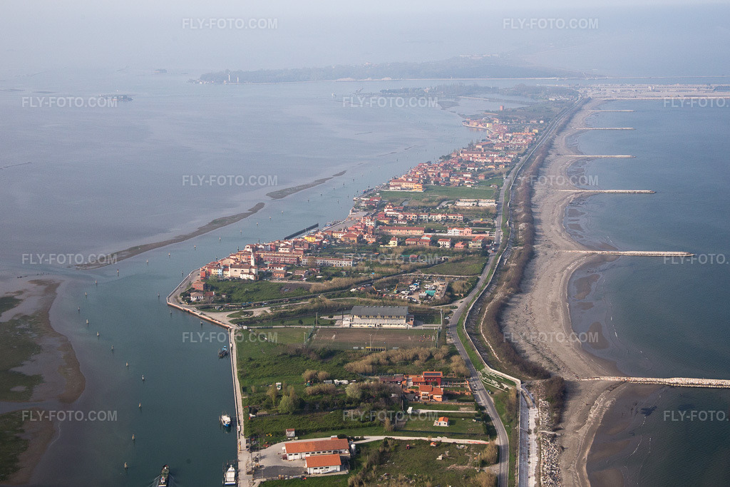 Aerial view: Residential development on the Lido di Venecia peninsula in the district San Pietro in Volta in Venice in San Pietro in Volta in the state Veneto, Italy.Photo: IMG_087456.jpg taken on 04/06/2016 by Werner Riehm/FLY-FOTO.comResolution of the original: 5216 x 3477 px