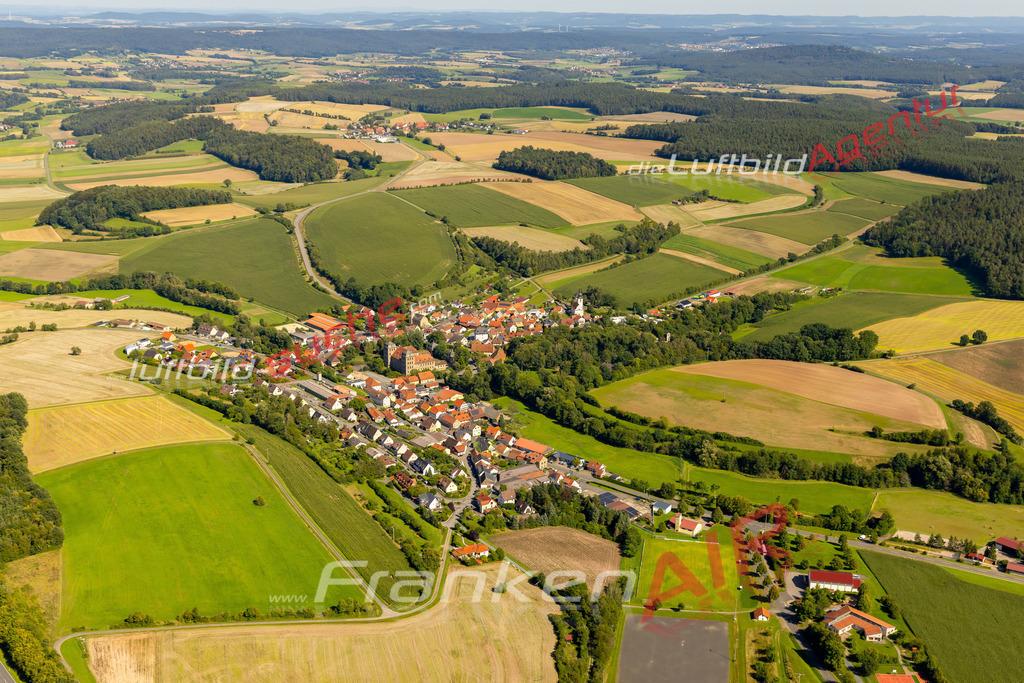 burgpreppach-aktuelles-luftbild-928-2023 | Das Luftbild zeigt :  Burgpreppach - Die Luftaufnahme wurde 2023 vom UL-Flugzeug aus erstellt ( keine Drohne ) - 
Hochauflösende Luftaufnahme - Für grossformatige Ausdrucke geeignet. Die Geschenkidee !
Mit Lizenz und Bildrechte bestellbar