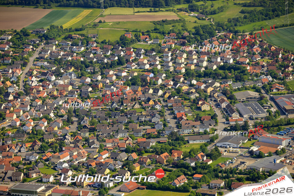 Das Luftbild zeigt  Sand am Main - Die Luftaufnahme wurde 2023 vom UL-Flugzeug aus erstellt ( keine Drohne ) - Hochauflösende Luftaufnahme - Für grossformatige Ausdrucke geeignet. Die Geschenkidee !Mit Lizenz und Bildrechte bestellbar