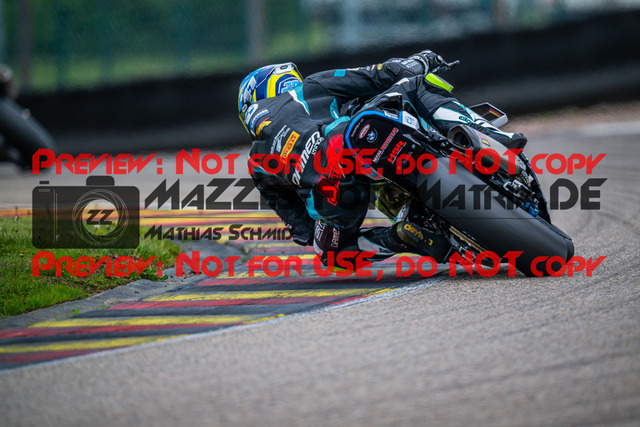 MaZZes_FotoMatrix_240503_6007705_9405 | SBK