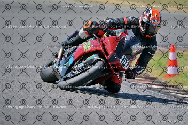 25bt04-0237 | markuskiefer.com - Realisiert mit Pictrs.com