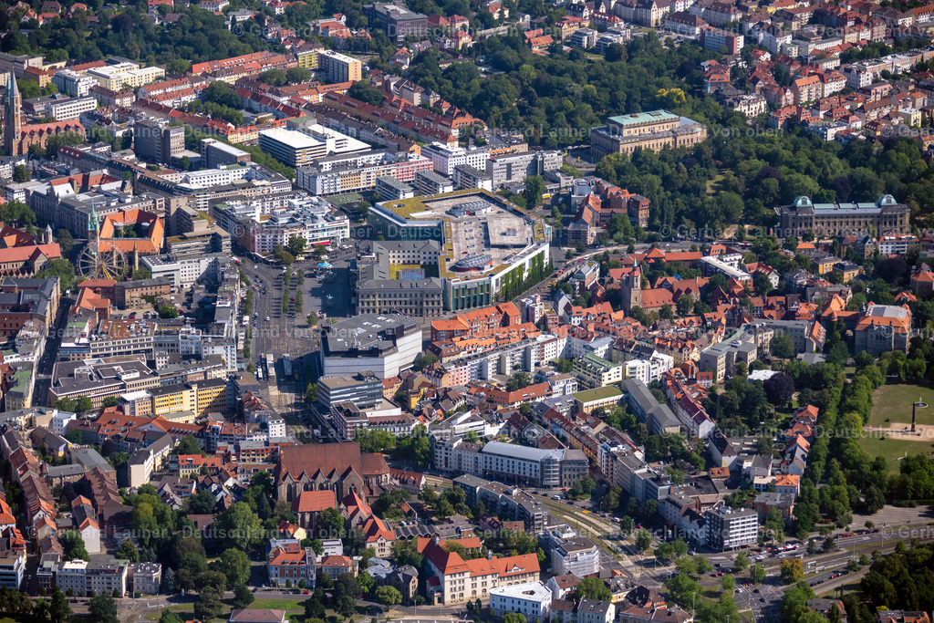 4035166 | BRAUNSCHWEIG 31.07.2020 Stadtansicht des Innenstadtbereiches im Ortsteil Innenstadt in Braunschweig im Bundesland Niedersachsen, Deutschland. Weiterführende Informationen bei: Stadt Braunschweig. // City view on down town in the district Innenstadt in Brunswick in the state Lower Saxony, Germany. Further information at: Stadt Braunschweig. Foto: Gerhard Launer