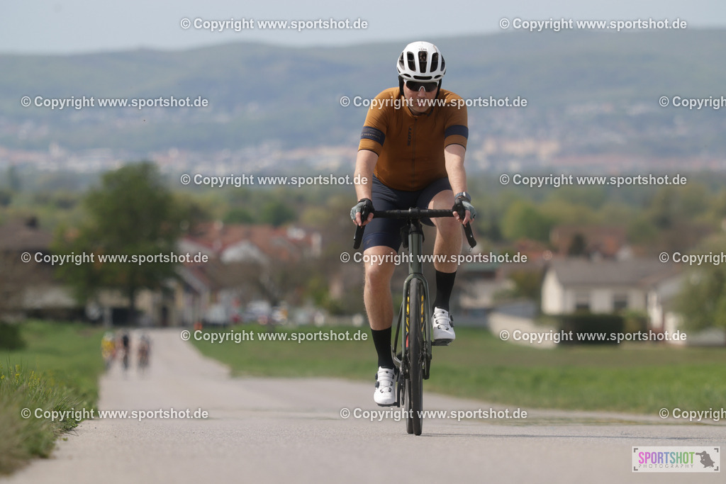 368A5986 | Neusiedlersee Radmarathon 2026@sportshot_your_pictrs #yourpictures#roadtowm2029 #nrm #neusiedlerseeradmarathon #neusiedlersee #neusiedlerseetourismus #burgenland #mörbisch #nrm26 #burgenlandtourismus #voglundco #poweredbyburgenlandtourismus #radsport #rad #marathon #ucigranfondo #visitburgenland #ucigranfondoworldseries