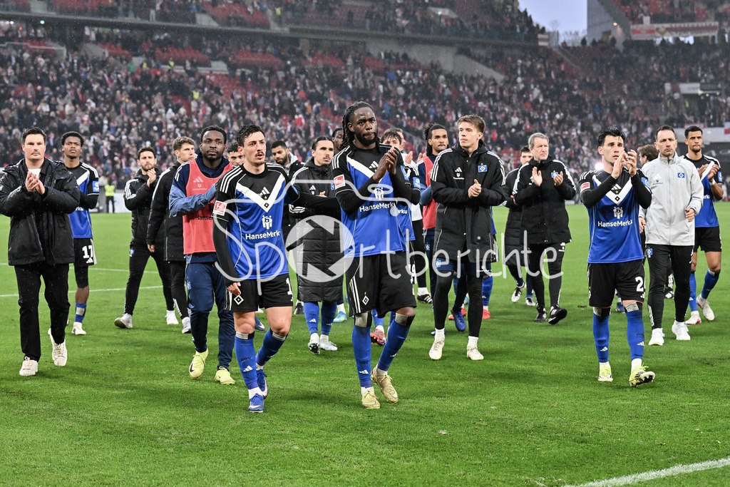 VfB Stuttgart - Hamburger SV | STUTTGART, GERMANY - 12. APRIL: the team from Hamburg thanks the Fans who travelling with them after the Bundesliga Match between VfB Stuttgart vs. Hamburger SV on Matchday 29 at MHP Arena / DFL REGULATIONS PROHIBIT ANY USE OF PHOTOGRAPHS AS IMAGE SEQUENCES AND/OR QUASI-VIDEO