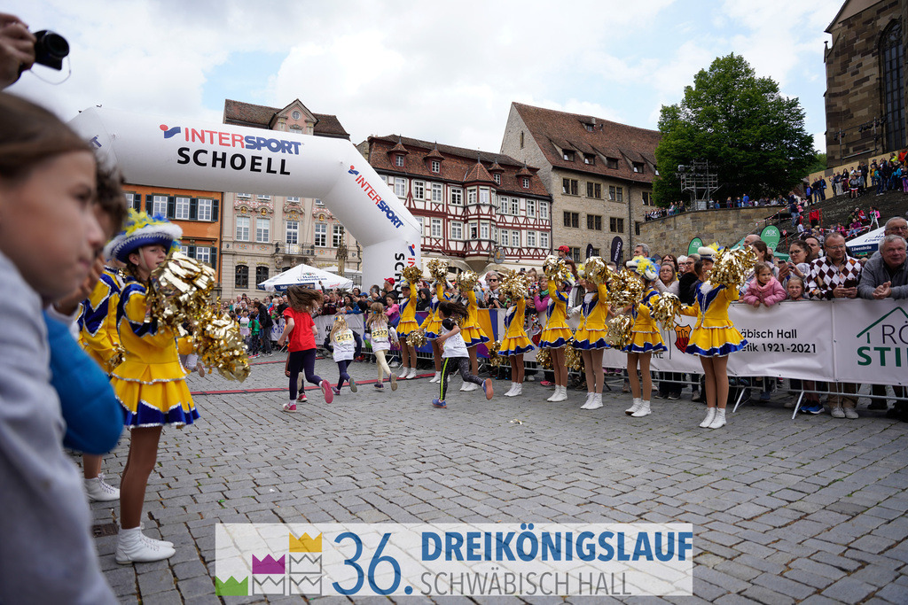 AOK Junior Cup 400m | 3Königslauf 2022 AOK Junior Cup 400m - Realisiert mit Pictrs.com