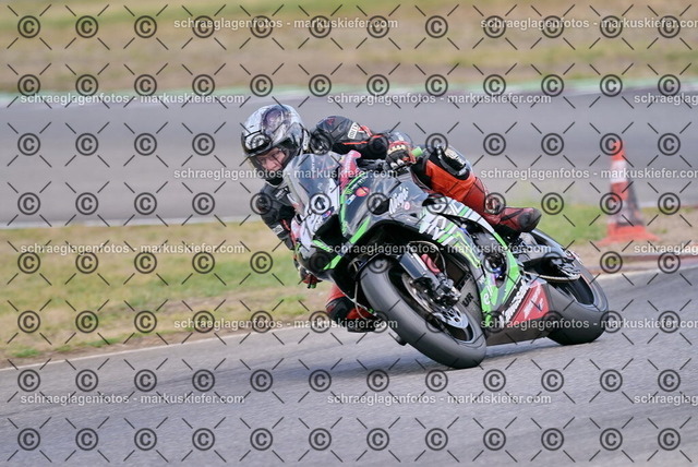 26bt05-1841 | markuskiefer.com - Realisiert mit Pictrs.com
