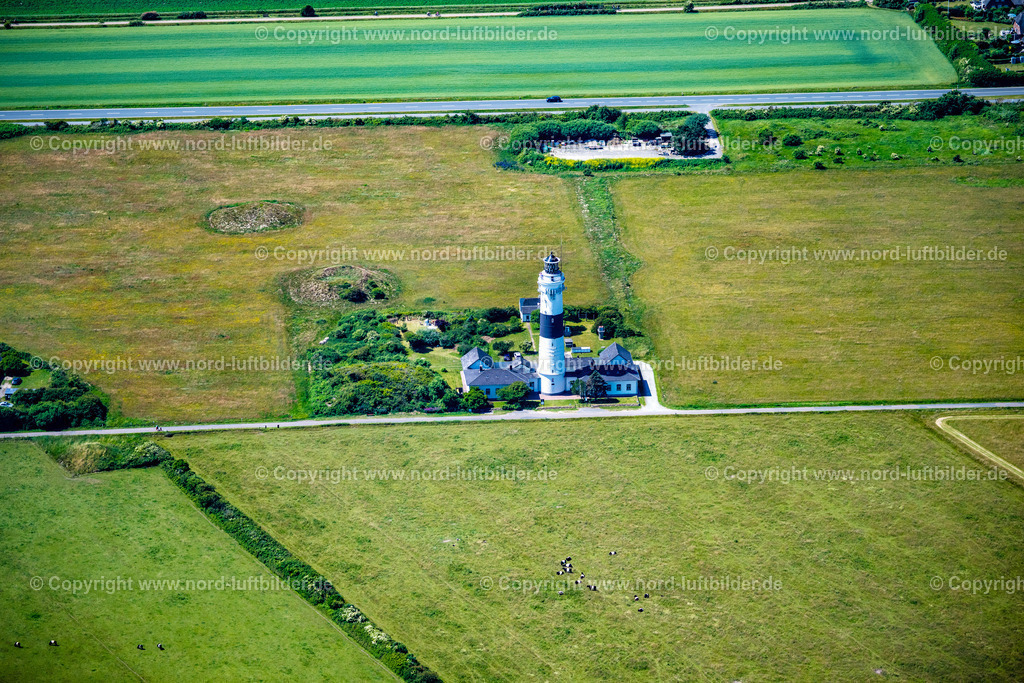 Sylt_Kampen_Leuchtturm_Langer_Christian_ELS_1524210625 | KAMPEN (SYLT) 13.08.2025 Leuchtturm als historisches Seefahrtszeichen " Langer Christian " in Kampen (Sylt) auf der Insel Sylt im Bundesland Schleswig-Holstein, Deutschland. // Lighthouse as a historic seafaring character " Langer Christian " in Kampen (Sylt) at the island Sylt in the state Schleswig-Holstein, Germany. Foto: Martin Elsen