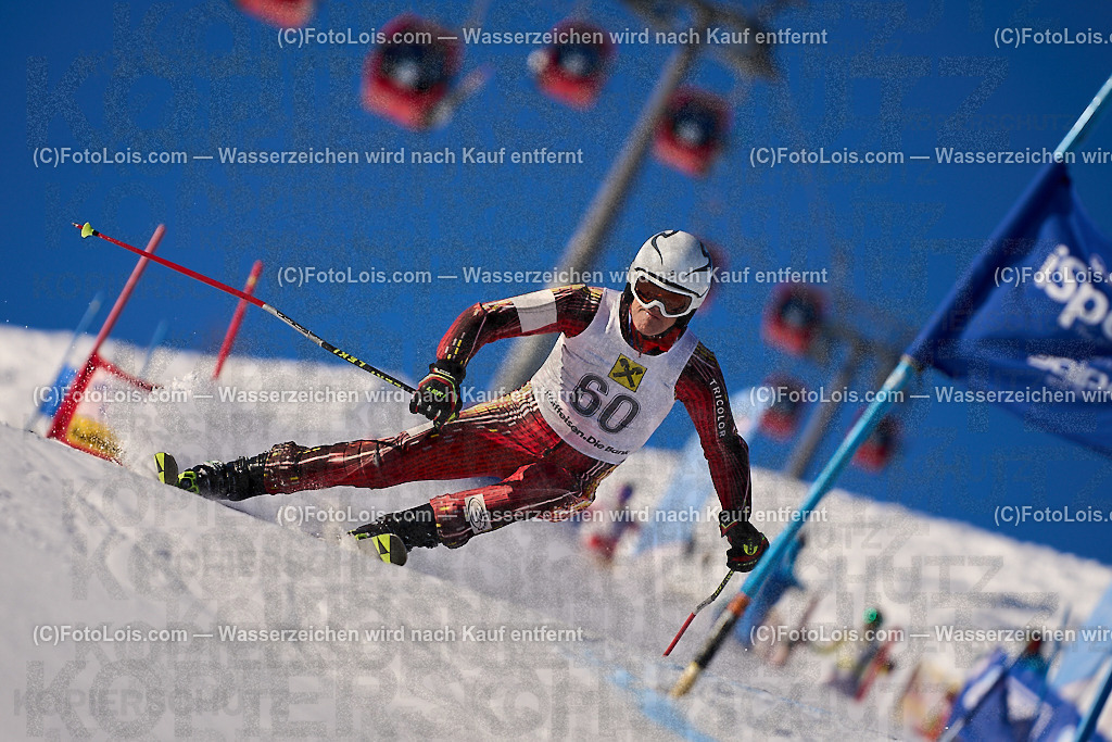 ALP2818_MASTERS-Cup_GS-B Herrn_Schneider Josef jr | (C)FotoLois.com, Alois Spandl. FIS Masters-Cup Wildschönau, Giant Slalom auf der Piste Schatzberg GS, Siegerehrung auf dem Dorfplatz Niederau, Sa 13. Januar 2024.
