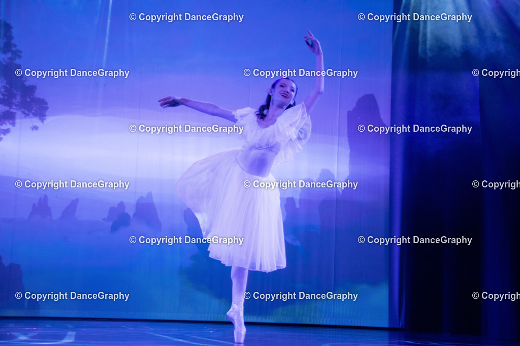 GPHY2572 | DanceGraphy - Realisiert mit Pictrs.com