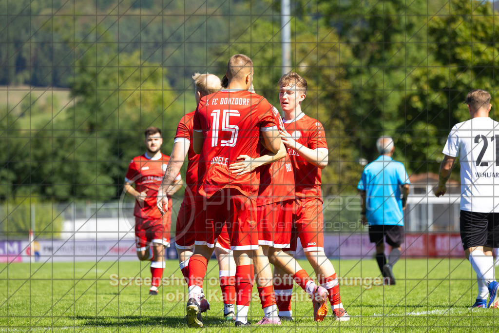 20260906_130643_0078_(c)_by_PhotoPeet | #,1.FC Donzdorf II (rot) vs. SGM Jebenhausen-Bezgenriet (weiß), Fußball, Kreisliga A3 - Bezirk Neckar/Fils, 02. Spieltag, Saison 2026/2027, Rasenplatz Lautertal Stadion, Süßener Straße 16, 73072 Donzdorf, 06.09.2026 - 13:00 Uhr,Foto: PhotoPeet / Sport- &amp; Eventfotografie / Peter Harich