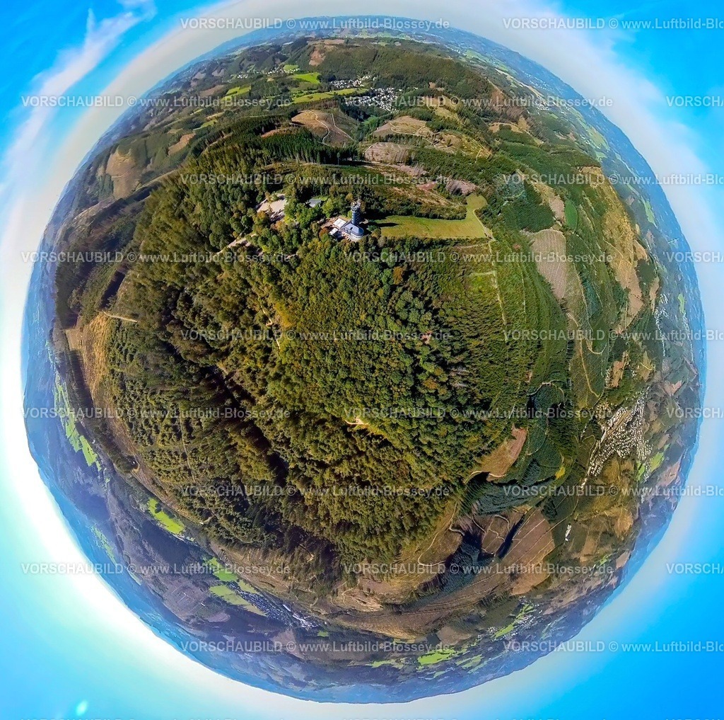 Lennestadt230990355HoheBracht | Luftbild, Waldgebiet Hohe Bracht, Hohe Bracht CafÃƒÆ’Ã†â€™Ãƒâ€šÃ‚Â© Restaurant, Erdkugel, Fisheye Aufnahme, Fischaugen Aufnahme, 360 Grad Aufnahme, tiny world, Bilstein, Lennestadt, Sauerland, Nordrhein-Westfalen, Deutschland
