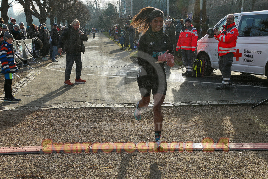 241231_1149_EX1_2607 | Sportfotografie im Rhein-Sieg Kreis, Köln, Bonn, NRW, Rheinland Pfalz, Hessen, etc. Unser Tätigkeitsfeld umfasst den Laufsport vom Volkslauf über den Marathon, Duathlon, Triathon bis zum Ultralauf wie Kölnpfad Ultra oder Schindertrail.