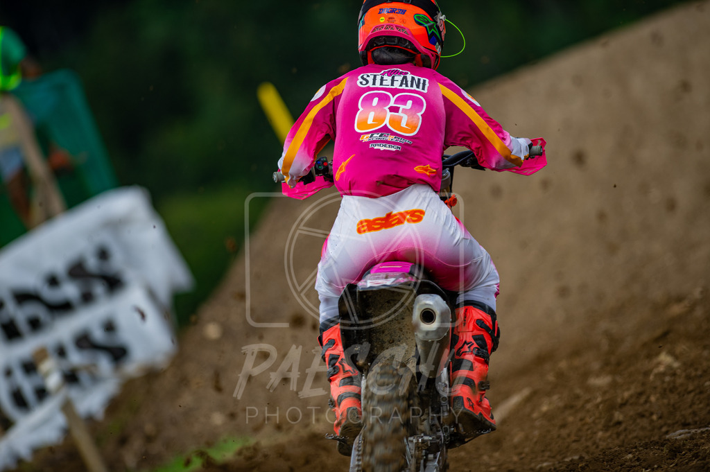 Lady (53) | Paeschuphoto Shop - Wer nicht sucht der auch nicht findet.Ob Motocrossbilder oder von einem besuchtem Spiel, Hauptsache Action. - Realisiert mit Pictrs.com